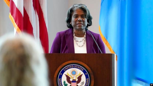 FILE - Linda Thomas-Greenfield, US ambassador to the United Nations, introduces US Secretary of State Antony Bl<em></em>inken before a town hall at the US Mission to the United Nations with members of staff, May 19, 2022, in New York.